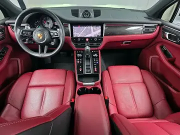 2022 Porsche Macan с пробегом 20 824 км
