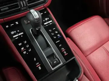 2022 Porsche Macan с пробегом 20 824 км