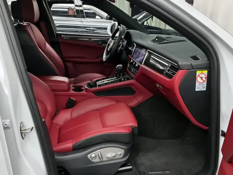 2022 Porsche Macan с пробегом 20 824 км