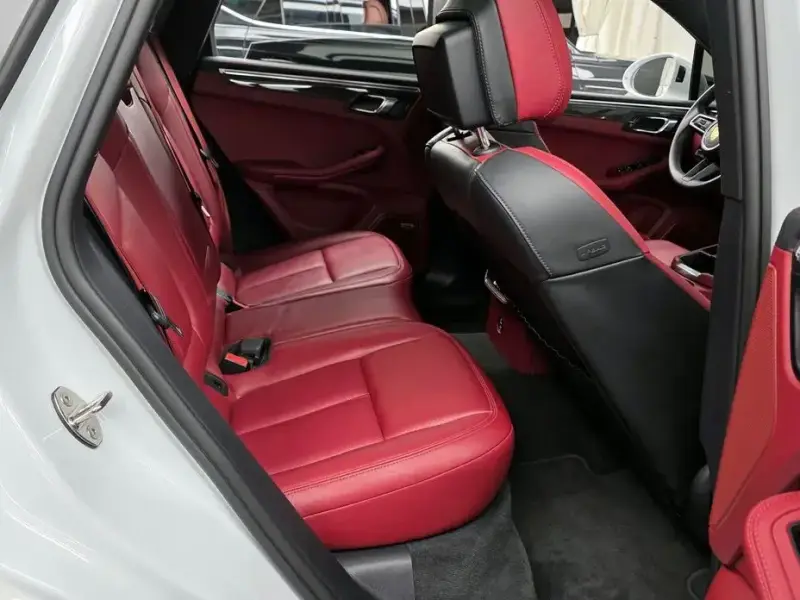 2022 Porsche Macan с пробегом 20 824 км