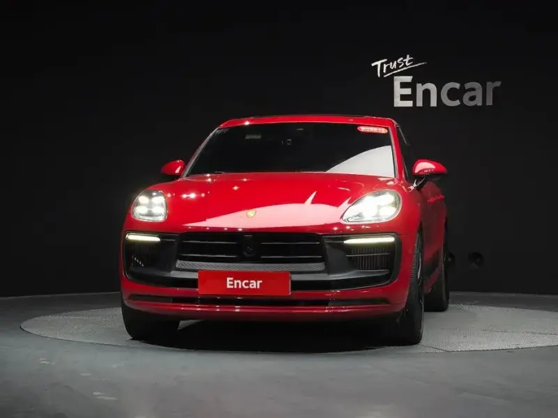 2022 Porsche Macan с пробегом 27 256 км