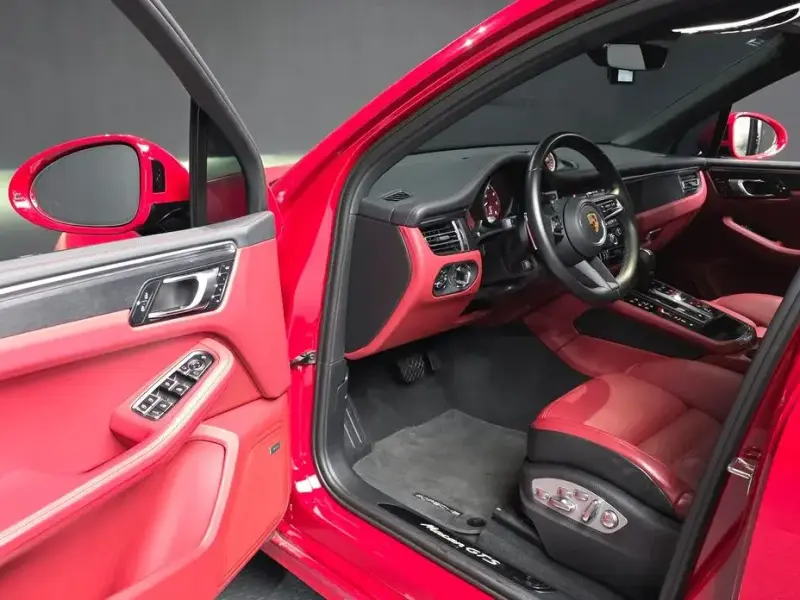 2022 Porsche Macan с пробегом 27 256 км