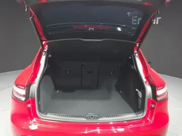 2022 Porsche Macan с пробегом 27 256 км