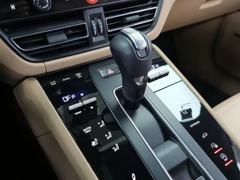 2022 Porsche Macan с пробегом 33 265 км