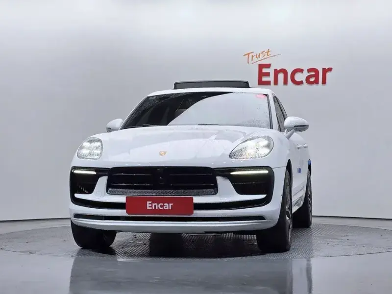 2022 Porsche Macan с пробегом 45 799 км