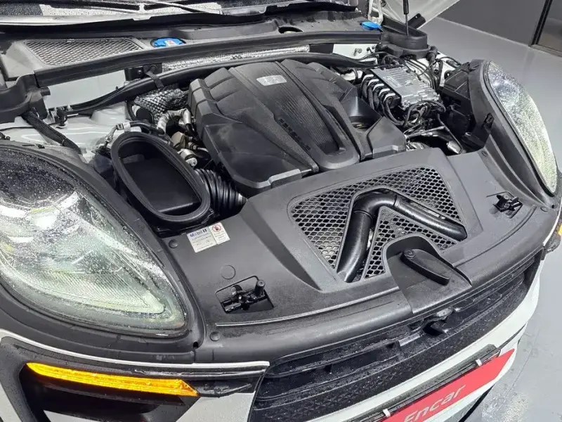 2022 Porsche Macan с пробегом 45 799 км