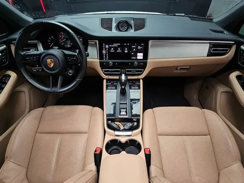 2022 Porsche Macan с пробегом 45 799 км