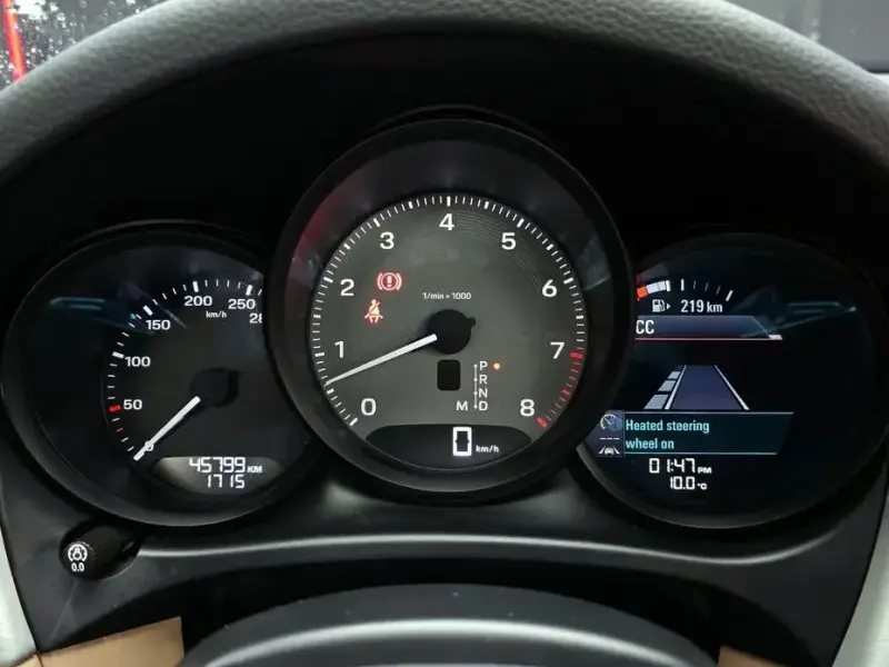 2022 Porsche Macan с пробегом 45 799 км