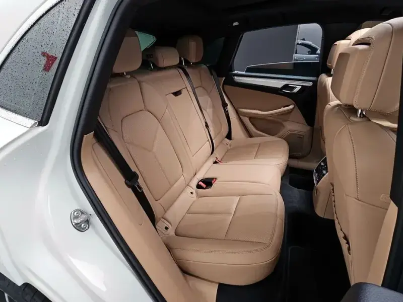 2022 Porsche Macan с пробегом 45 799 км
