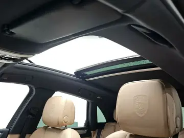 2022 Porsche Macan с пробегом 45 799 км