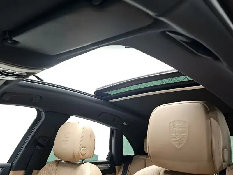 2022 Porsche Macan с пробегом 45 799 км