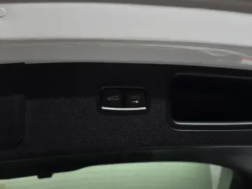 2022 Porsche Macan с пробегом 45 799 км