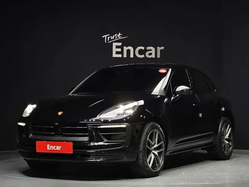 2022 Porsche Macan с пробегом 27 018 км