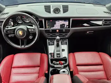 2022 Porsche Macan с пробегом 19 901 км