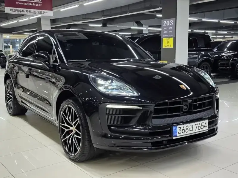 2022 Porsche Macan с пробегом 23 875 км