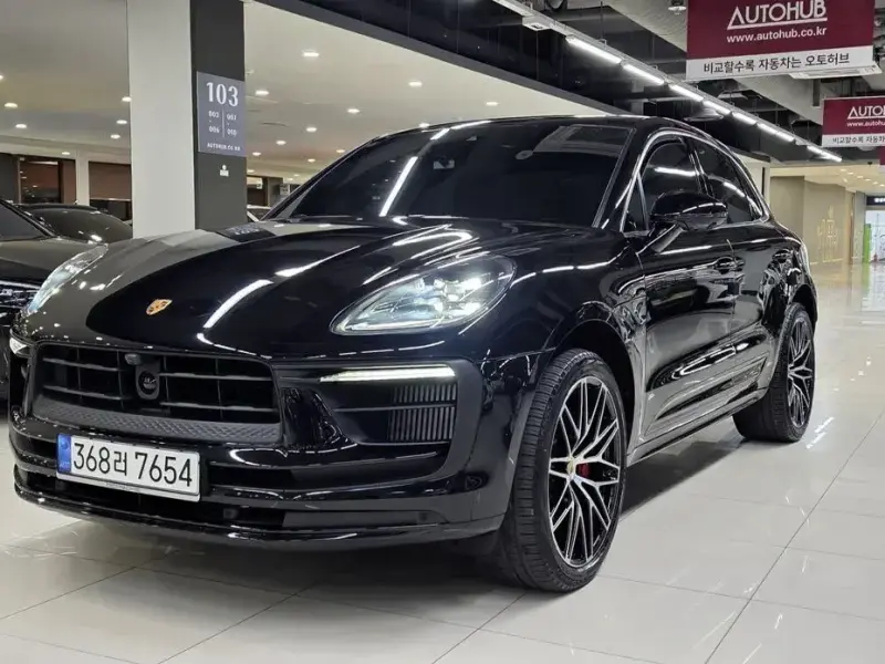 2022 Porsche Macan с пробегом 23 875 км