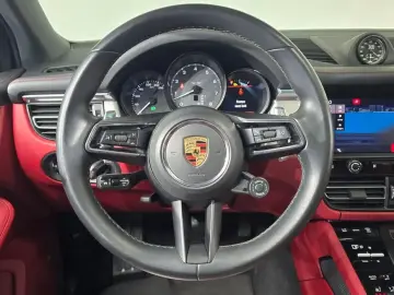 2022 Porsche Macan с пробегом 39 947 км
