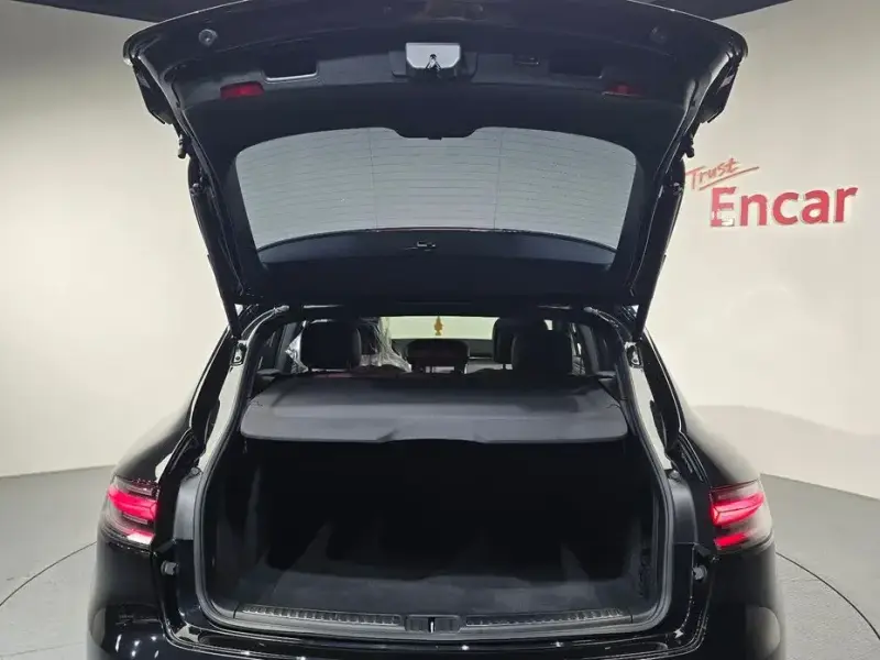 2022 Porsche Macan с пробегом 39 947 км