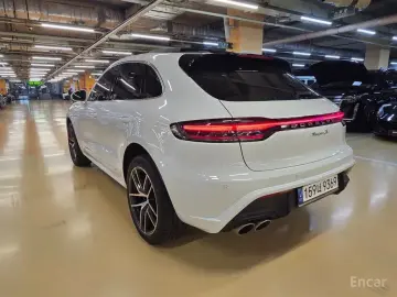 2022 Porsche Macan с пробегом 27 000 км
