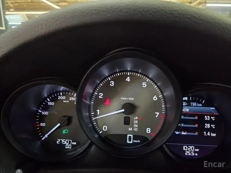 2022 Porsche Macan с пробегом 27 000 км