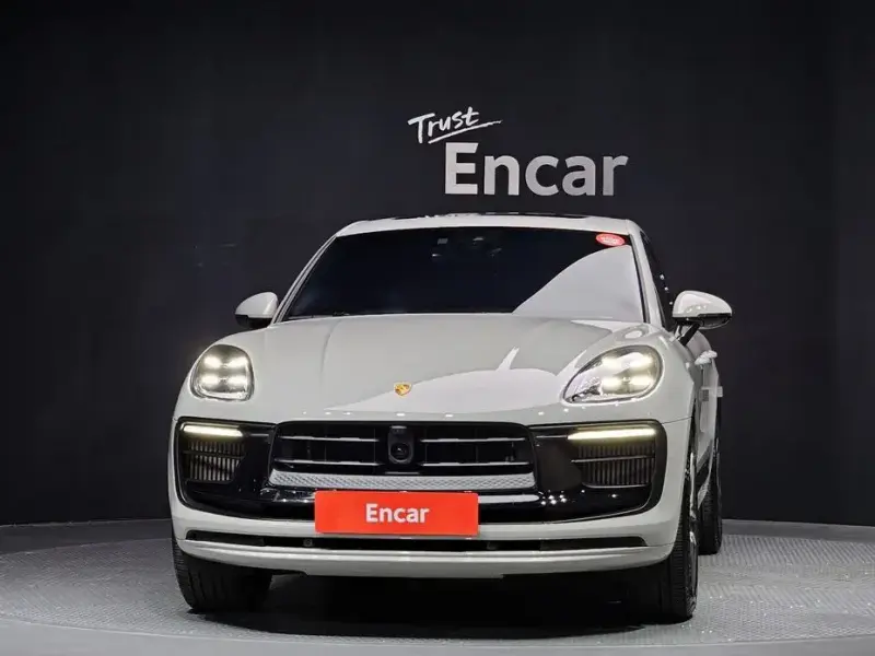 2023 Porsche Macan с пробегом 20 920 км