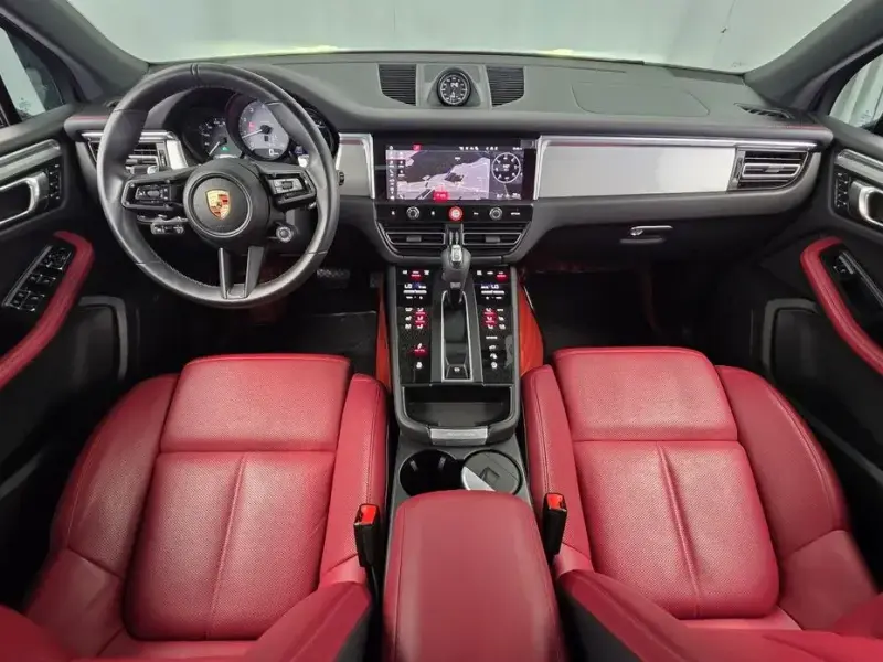 2023 Porsche Macan с пробегом 20 920 км