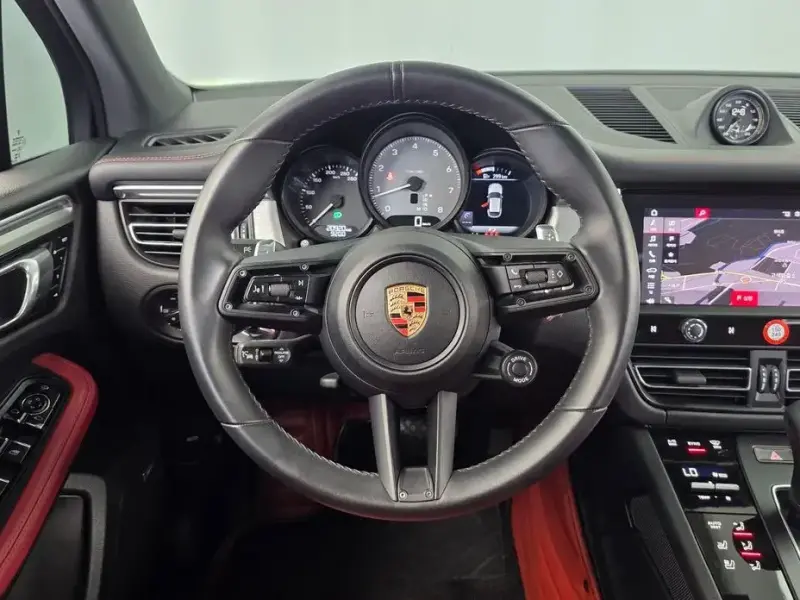 2023 Porsche Macan с пробегом 20 920 км