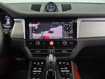 2023 Porsche Macan с пробегом 20 920 км