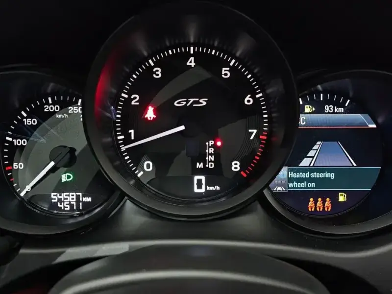 2022 Porsche Macan с пробегом 54 587 км