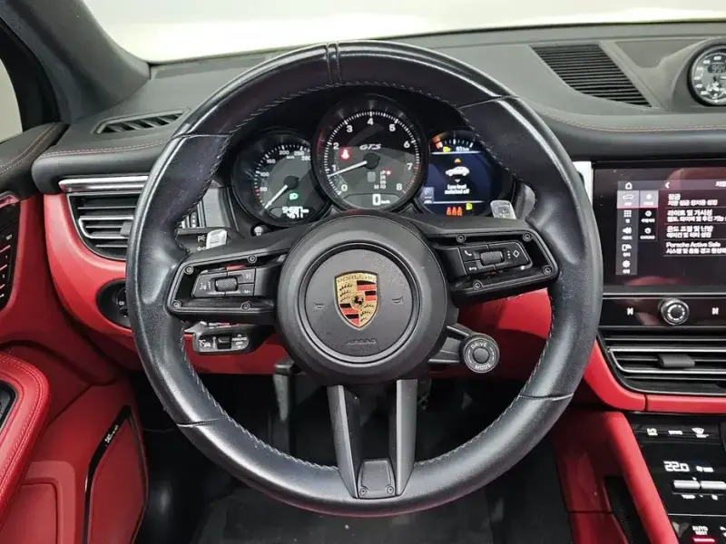 2022 Porsche Macan с пробегом 54 587 км