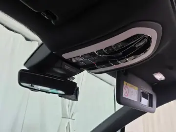 2023 Porsche Macan с пробегом 20 920 км