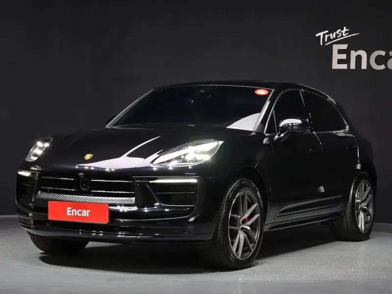 2023 Porsche Macan с пробегом 11 599 км