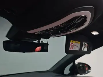 2023 Porsche Macan с пробегом 34 413 км