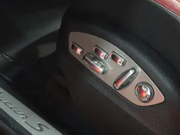 2023 Porsche Macan с пробегом 34 413 км