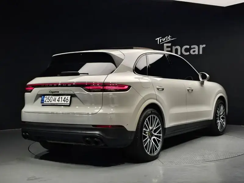 2023 Porsche Cayenne с пробегом 13 858 км