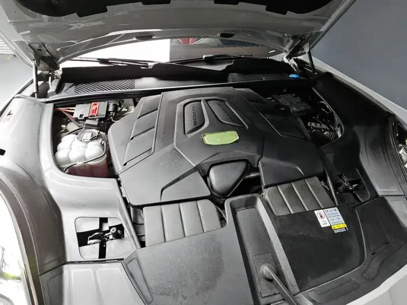 2023 Porsche Cayenne с пробегом 13 858 км