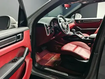 2023 Porsche Cayenne с пробегом 13 858 км
