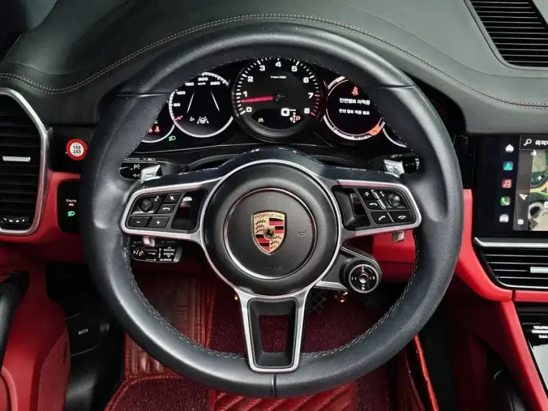 2023 Porsche Cayenne с пробегом 13 858 км