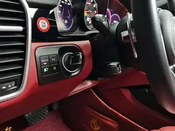 2023 Porsche Cayenne с пробегом 13 858 км