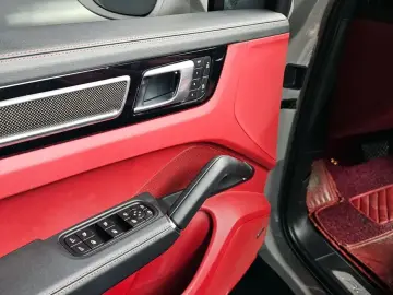 2023 Porsche Cayenne с пробегом 13 858 км
