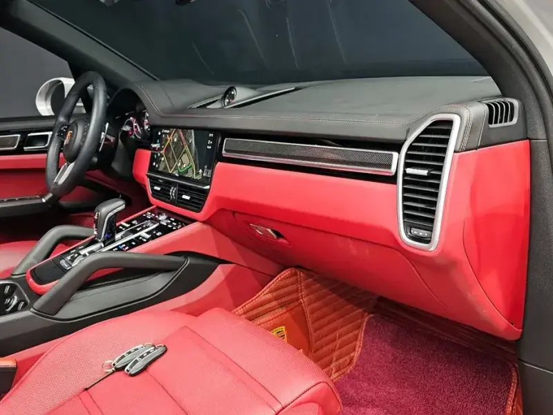 2023 Porsche Cayenne с пробегом 13 858 км