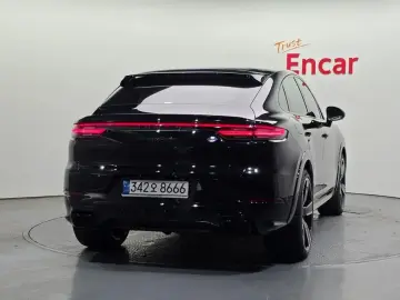 2022 Porsche Cayenne с пробегом 24 120 км