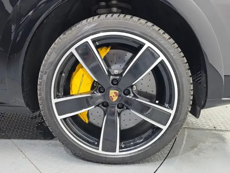 2022 Porsche Cayenne с пробегом 24 120 км