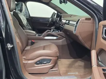 2022 Porsche Cayenne с пробегом 24 120 км