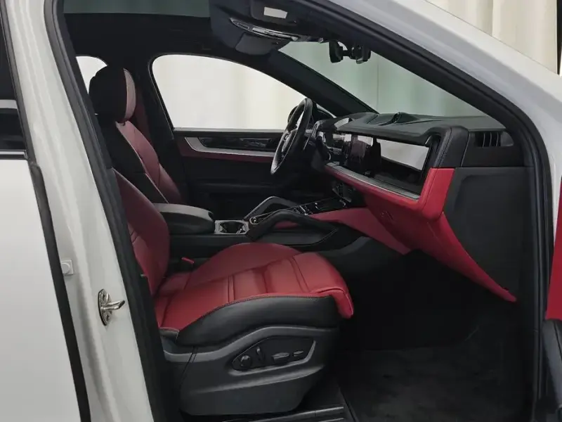 2023 Porsche Cayenne с пробегом 50 178 км