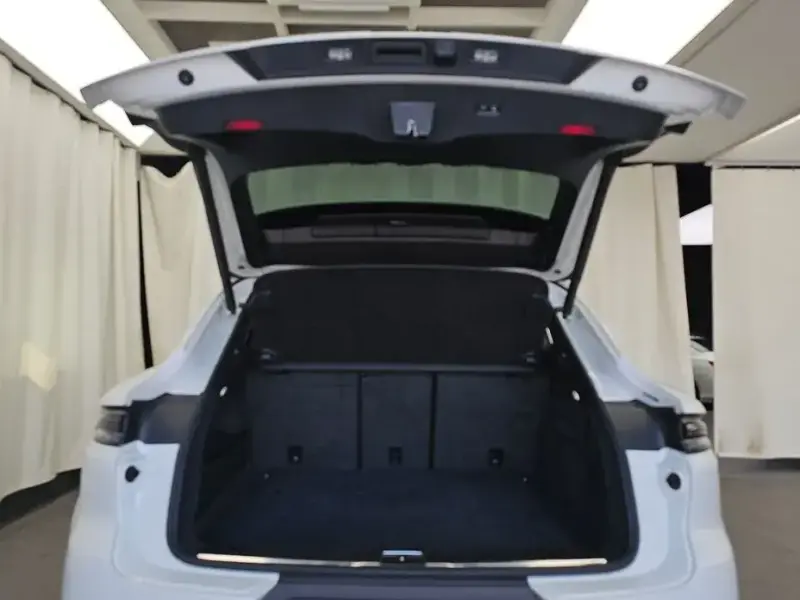2023 Porsche Cayenne с пробегом 50 178 км