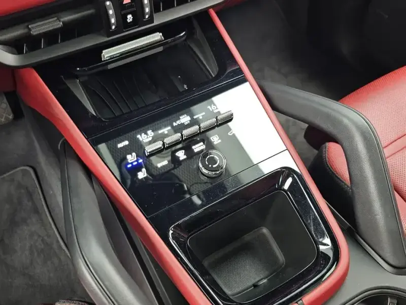 2023 Porsche Cayenne с пробегом 50 178 км