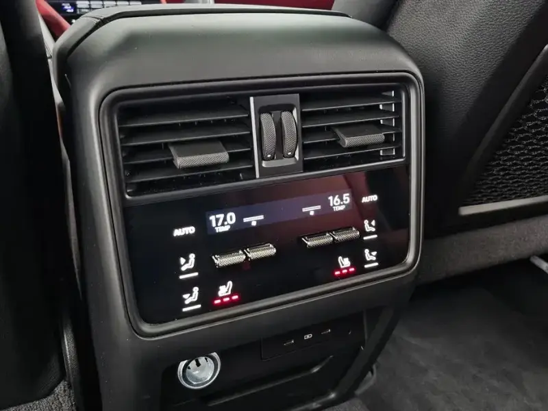 2023 Porsche Cayenne с пробегом 50 178 км