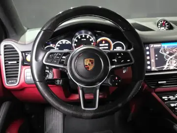 2022 Porsche Cayenne с пробегом 32 603 км