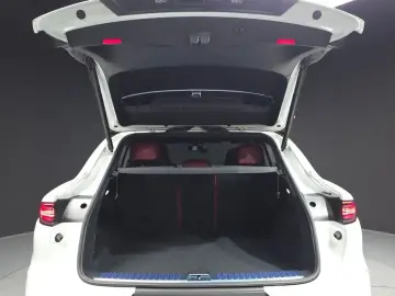 2022 Porsche Cayenne с пробегом 32 603 км